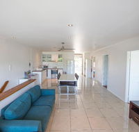 3 Bedroom Apartment // Spence St - Accommodation Guide