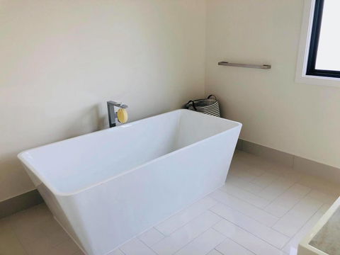 3 Bedroom Executive Luxury Beachside Townhouse - Accommodation China 2