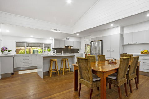 3 Macleay St, Narrawallee - Accommodation Asia 0