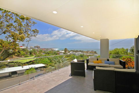 32 Barra Crescent, Coolum Beach. Bond 500, FOXTEL, WIFI, Linen Supplied - Accommodation Asia 0