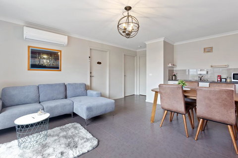 32 Scenic Apollo - Accommodation Asia 1