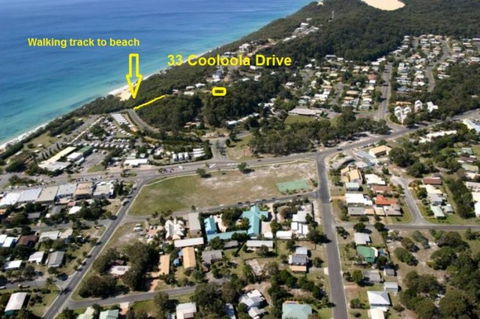 33 Cooloola Drive - Rainbow Beach, Walk To The Beach, Pet Friendly - Accommodation Asia 2