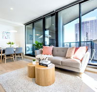 33 Cotton Cloud LVL482BR2BTH Apt Mel Cen freetram