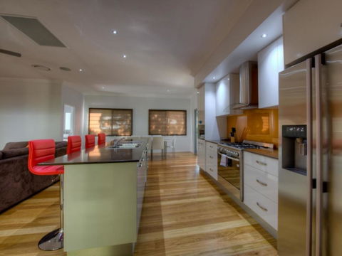 36 Satinwood Drive - Rainbow Shores - Accommodation Asia 3