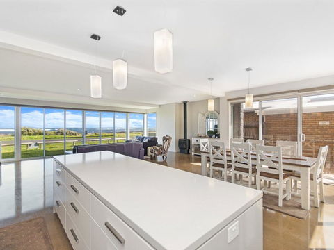 38 OCEANE - Accommodation Guide 2