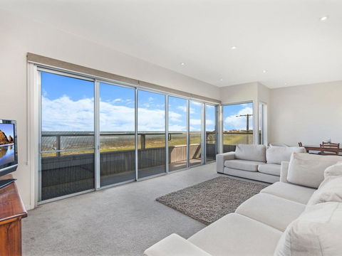38 OCEANE - Accommodation Guide 3
