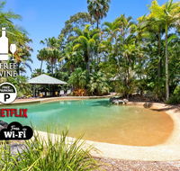 3BR Beach Escape AC Pool Tennis Wine Coffee Netflix - Accommodation China