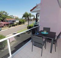 4 'Frangipani' 30 Leonard Avenue - spacious townhouse