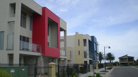 4/1 -5 Saint Kitts Place - Accommodation Guide 0