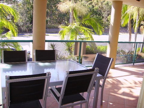 4/84 Lawson Street - Beach Haven 4 - Accommodation Guide 0
