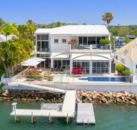 42 Noosa Parade - Accommodation Asia
