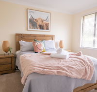 42 Rosemary Lane - Central Orange - Spacious Family Home - Quiet Lane - Accommodation Asia