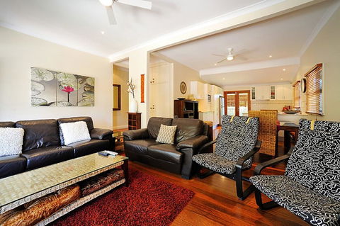 44 Ruskin Street, Byron Bay - Ruskins Retreat - Accommodation Guide 2