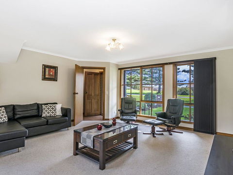 45 On REGENT - Accommodation Guide 3