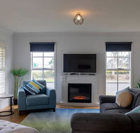 5 Bedroom Close to Beach and Moorpanyal Park