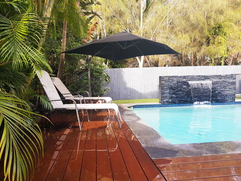 5 Bedroom Luxury Villa - Hope Island - Accommodation China 2