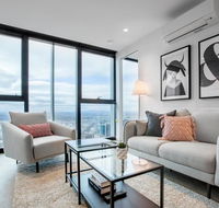 51 ModernGallery3Bd2Bth lv73 Free tram Mel CBD