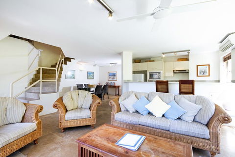 6 Alderly - Accommodation Asia 3