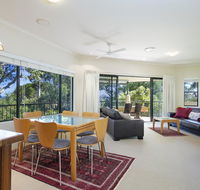 6 Avenal - Accommodation Asia