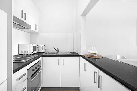 6 South Pacific Apartments - Accommodation Asia 3