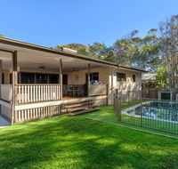 7 Ibis Court - Spacious family home with large outdoor area swimming pool  ample parking - Accommodation Asia