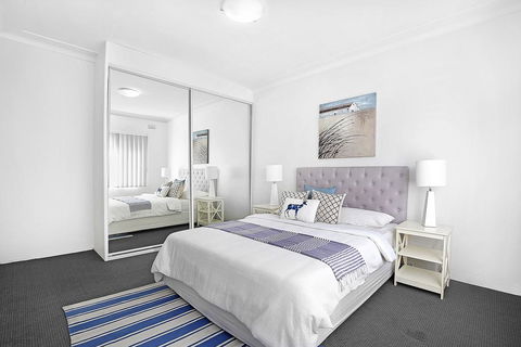 7 South Pacific Apartments - Accommodation Asia 0