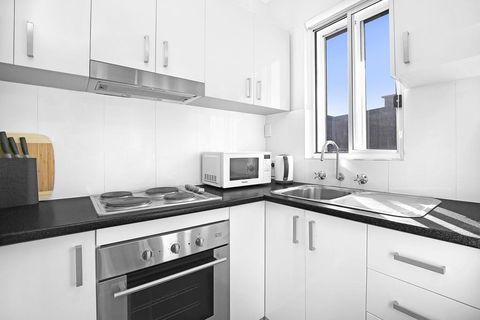 7 South Pacific Apartments - Accommodation Asia 3