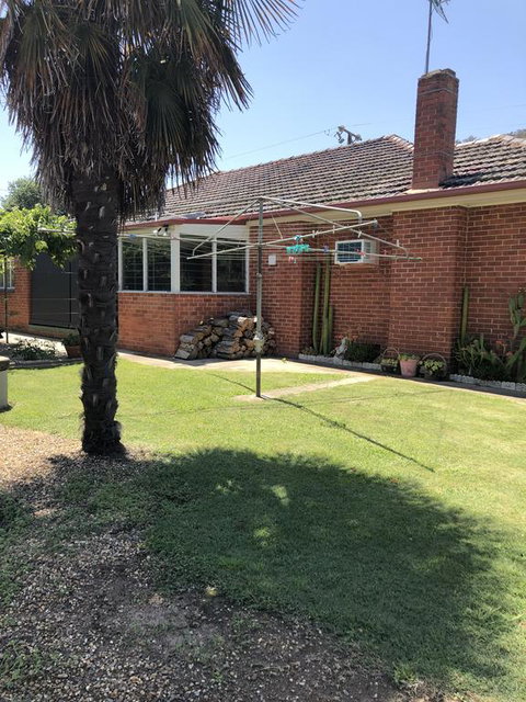 725 Myrtleford-Yackandandah Road - Accommodation Asia 0