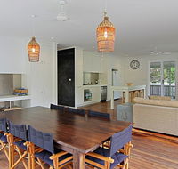 77 Butler Street Byron Bay - Lantana Beach House - Accommodation Asia