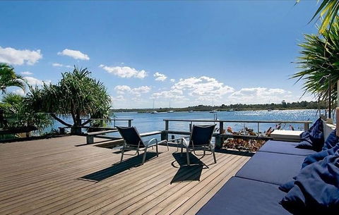 78 Noosa Parade - Accommodation Asia 2