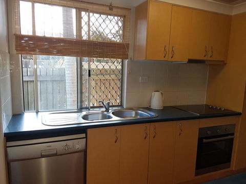 8 Hakea Place - Family Home On A Quiet Street, Close To Beach & Shops, Pet Friendly - Accommodation Asia 2