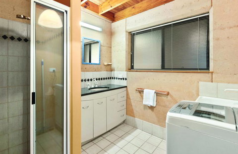 9 Marshall Street - Large Family Holiday Home Just Metres To The Beach - Accommodation Guide 3