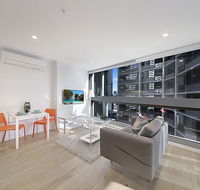 A Bright  Modern CBD Apt Next to Southern Cross