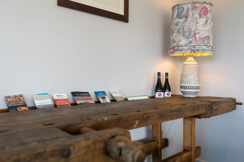 A House With A View, Molong. NSW - Accommodation Guide 2