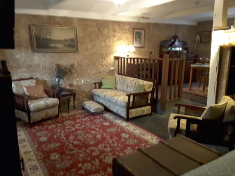 A La Folly - Accommodation Asia 3