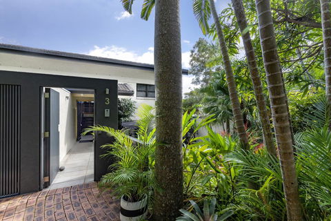 A Little Cove Treasure, Noosa Heads - Accommodation Asia 2