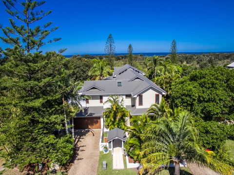 A PERFECT STAY - Beachcomber Blue - Accommodation Guide 1