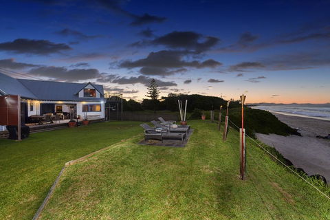A PERFECT STAY - Belongil On The Beach - Accommodation Guide 1