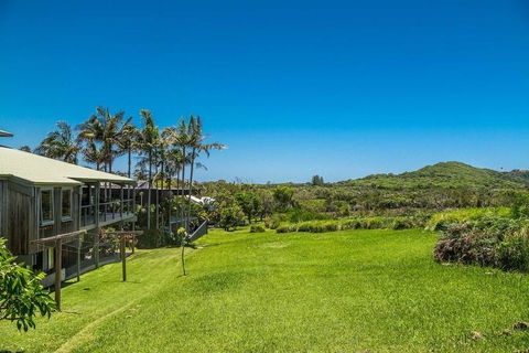 A PERFECT STAY - Cape Breeze - Accommodation Guide 0
