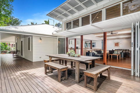 A PERFECT STAY - Cavvanbah Seaside Cottage - Accommodation Guide 1
