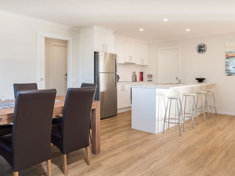 A Perfect Ten - Accommodation Guide 2
