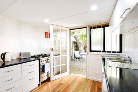 A Quaint Darlinghurst Cottage - Accommodation China 2