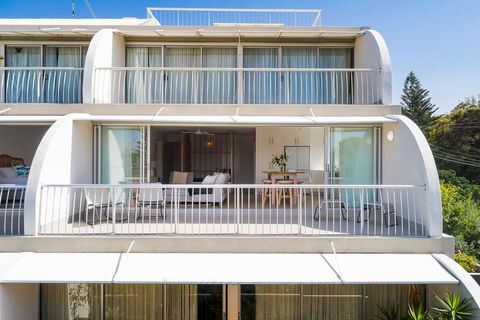 A Ray Of Sunshine - Accommodation Guide 3