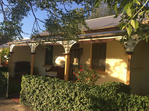 A Settlers Cottage Accommodation Bathurst CBD - Accommodation Asia 2