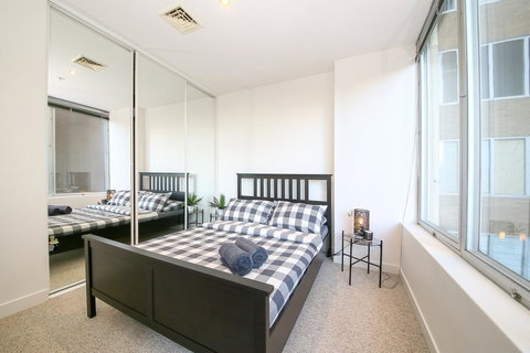 A Spacious & Central 2BR Apt Near Flinders Station - Accommodation Asia 1