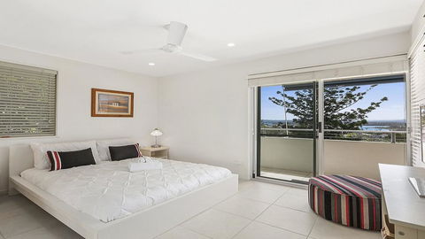 A Stylish Apartment With Noosa Views! - Unit 6 Yaringa 29 Noosa Drive - Accommodation Asia 1