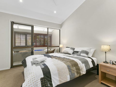A Superb Location For Enjoying The Best Of Noosa - Unit 2/69 Noosa Parade - Accommodation Asia 3