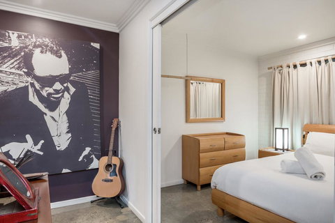 A SWEET ESCAPE - Brandon St Beach & Spa - Accommodation Asia 1