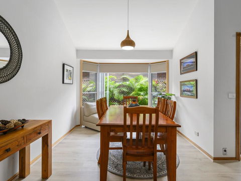 A Villa On 7th - Accommodation Guide 3