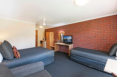AAt 28 Goldsmith Motel - Accommodation Asia 2